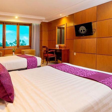 Hotel Bumi Senyiur ซามารินดา ภายนอก รูปภาพ