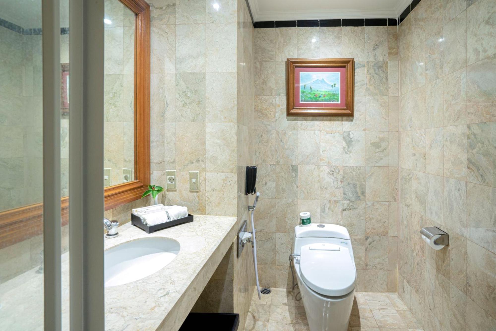 Hotel Bumi Senyiur ซามารินดา ภายนอก รูปภาพ