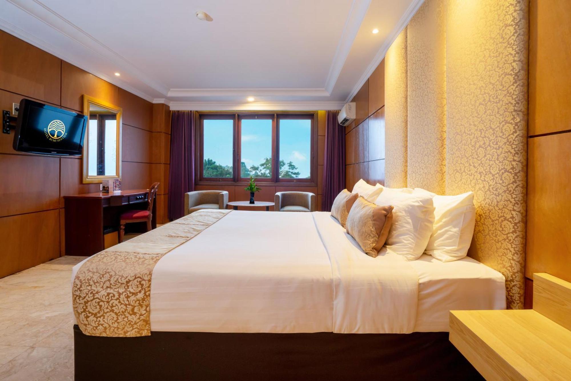 Hotel Bumi Senyiur ซามารินดา ภายนอก รูปภาพ