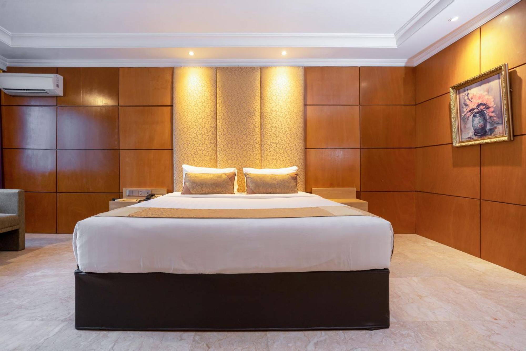 Hotel Bumi Senyiur ซามารินดา ภายนอก รูปภาพ
